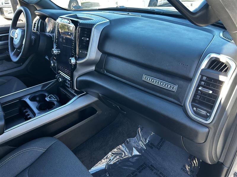RAM 1500 Big Horn Crew Cab SWB 4WD 2025