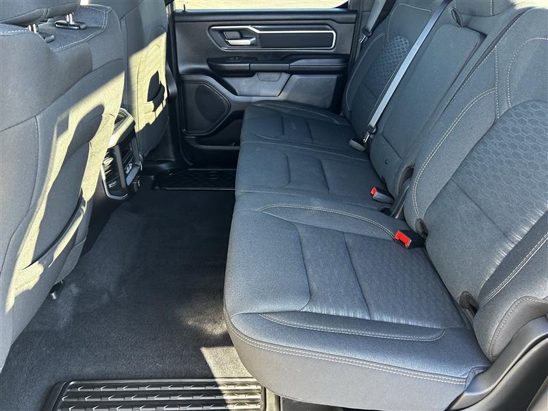 RAM 1500 Big Horn Crew Cab SWB 4WD 2025