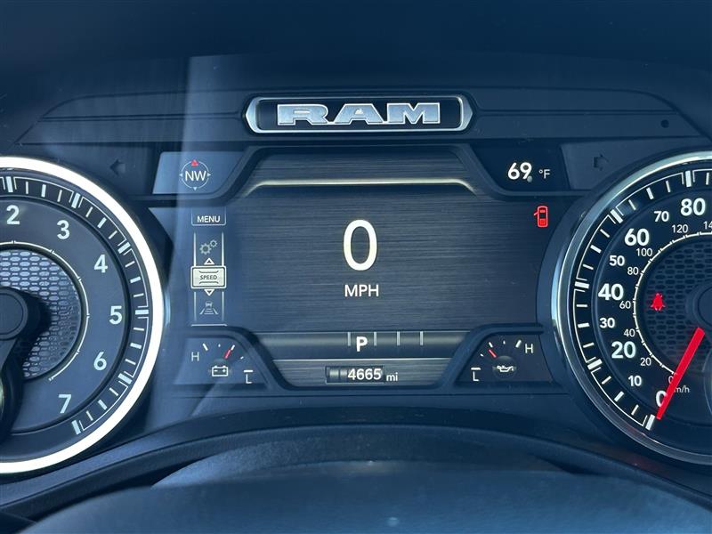 RAM 1500 Big Horn Crew Cab SWB 4WD 2025