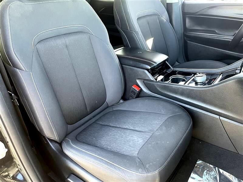 Jeep Grand Cherokee L Laredo 4WD 2023