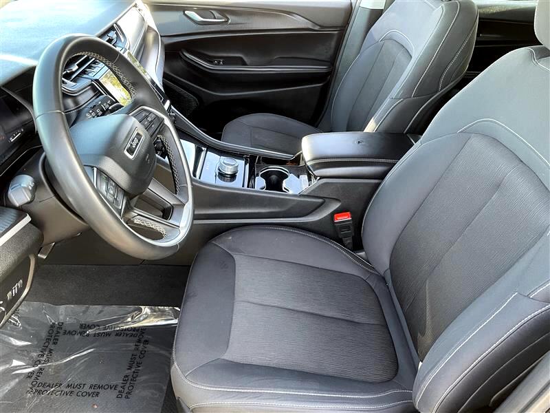 Jeep Grand Cherokee L Laredo 4WD 2023