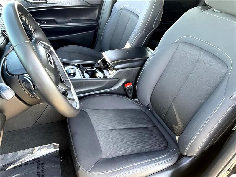 Jeep Grand Cherokee L Laredo 4WD 2023