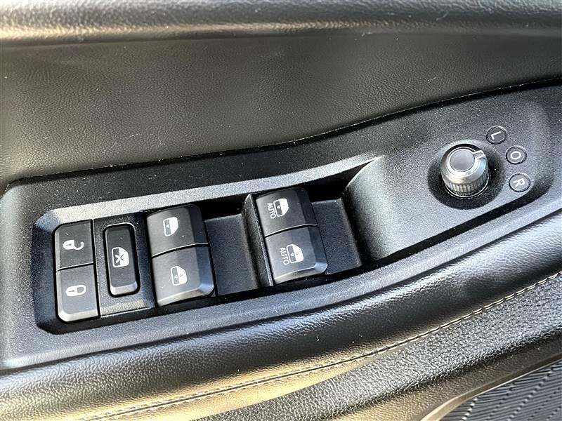 Jeep Grand Cherokee L Laredo 4WD 2023