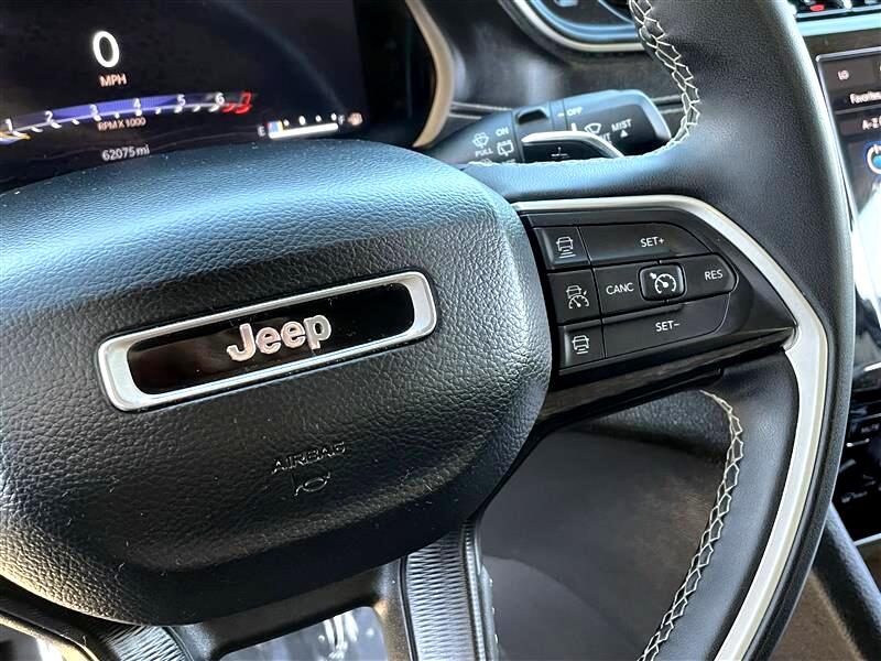 Jeep Grand Cherokee L Laredo 4WD 2023