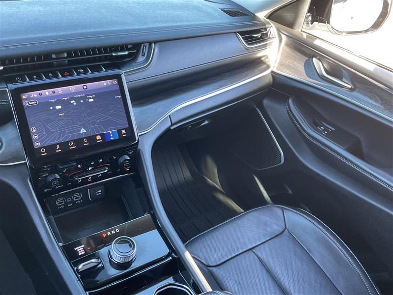 Jeep Grand Cherokee L Limited 4WD 2022