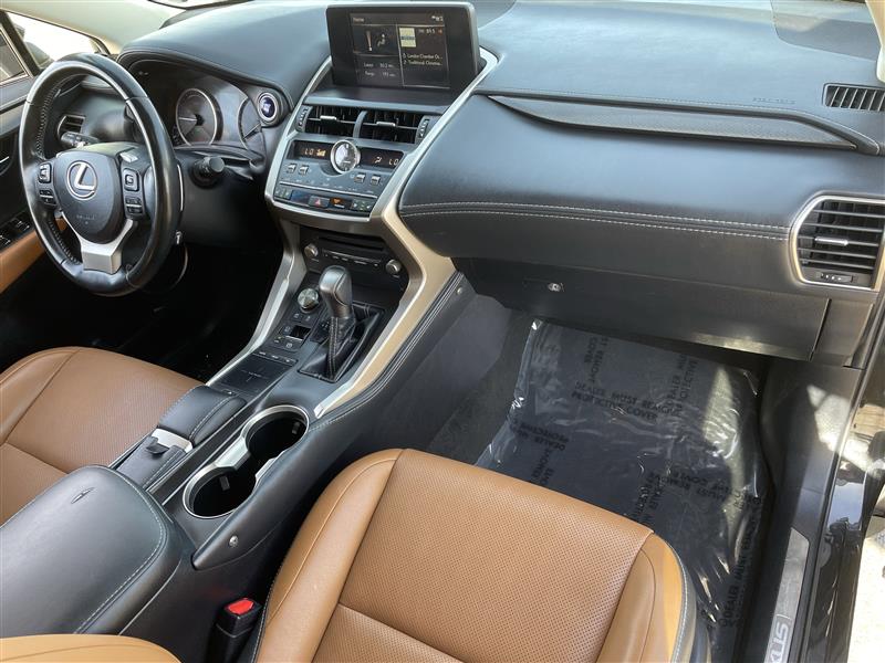 Lexus NX 300h AWD 2019