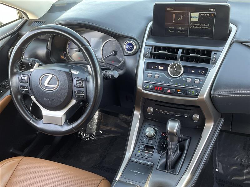 Lexus NX 300h AWD 2019