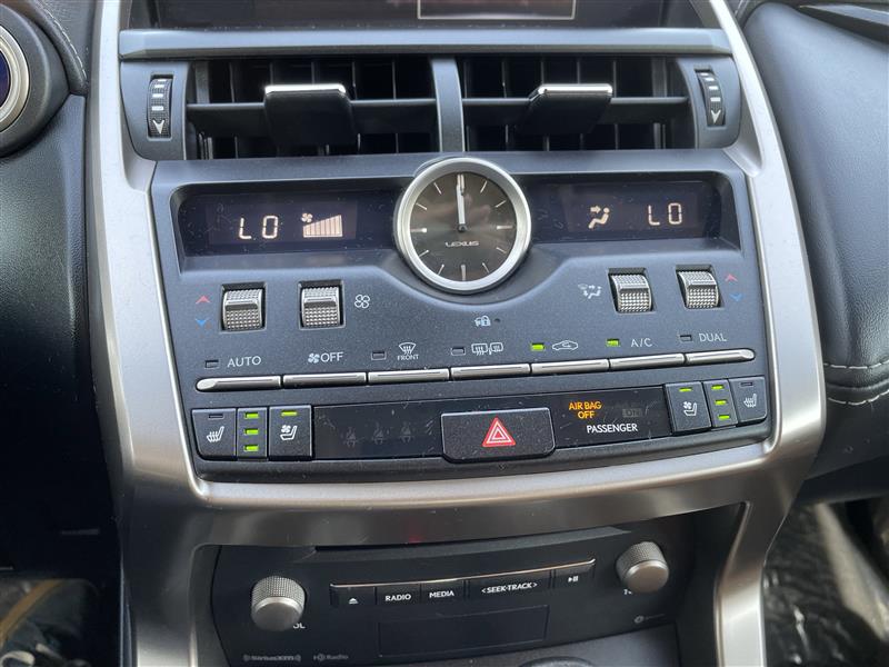 Lexus NX 300h AWD 2019