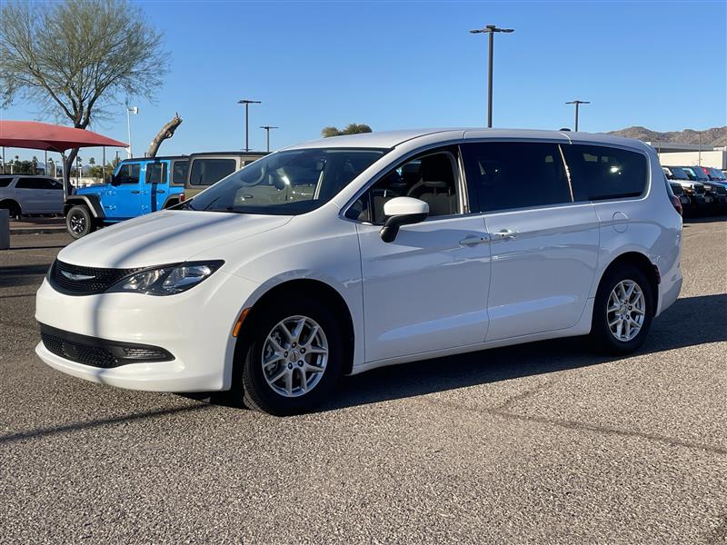 Chrysler Voyager LX 2023