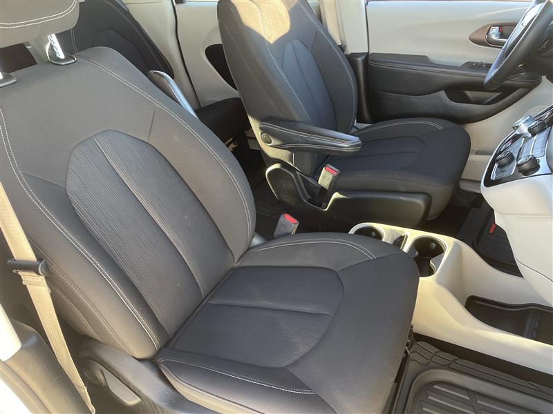 Chrysler Voyager LX 2023