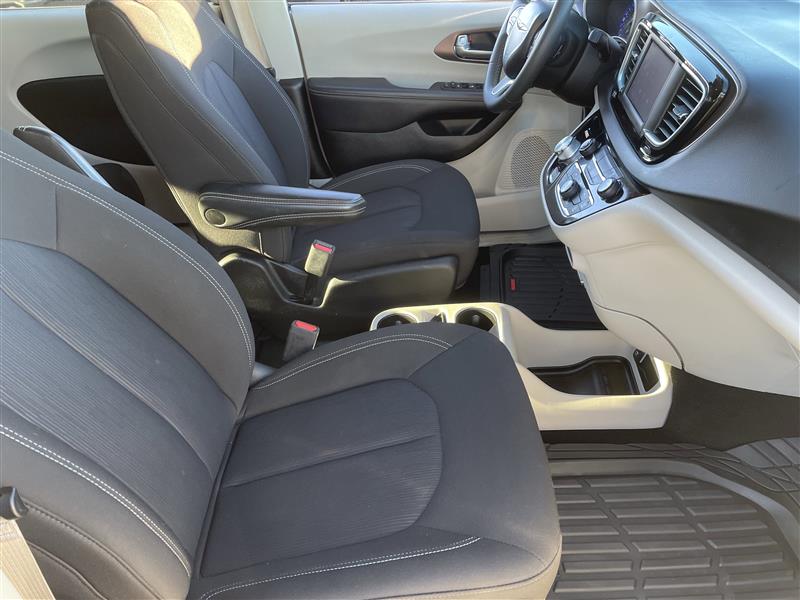 Chrysler Voyager LX 2023