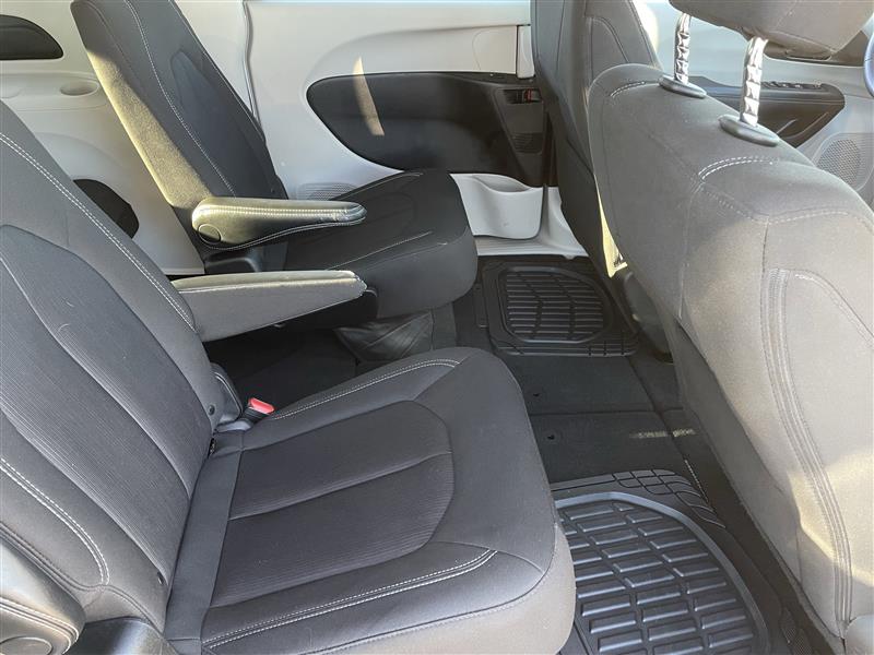 Chrysler Voyager LX 2023