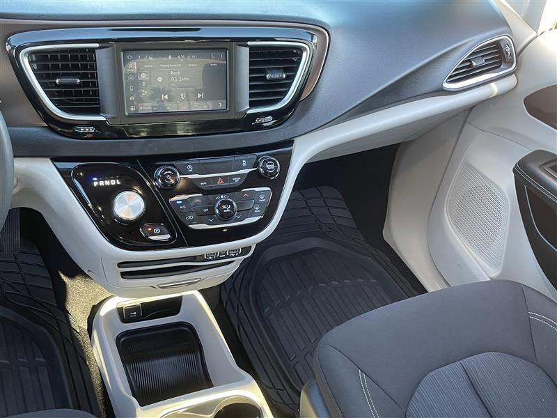 Chrysler Voyager LX 2023