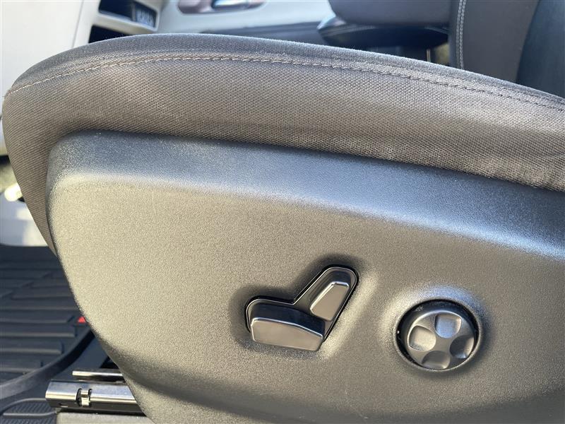 Chrysler Voyager LX 2023