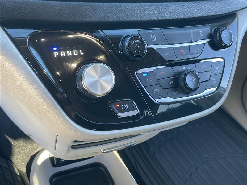 Chrysler Voyager LX 2023