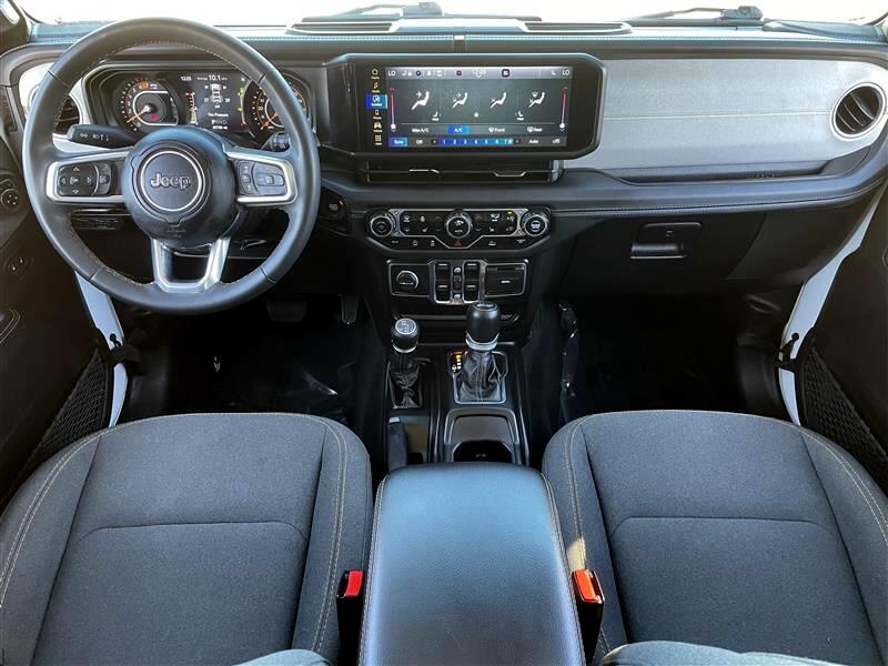 Jeep Wrangler Sahara 2024