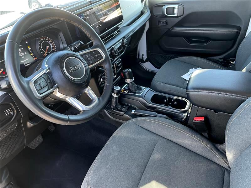 Jeep Wrangler Sahara 2024