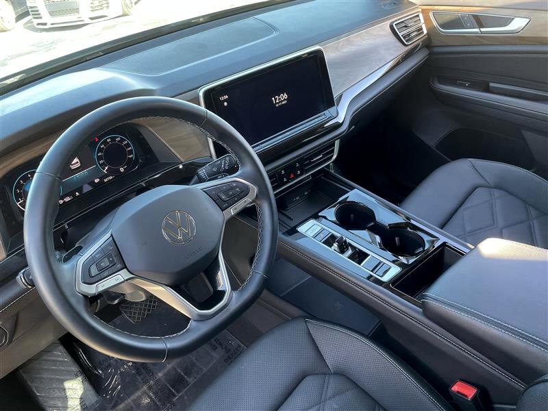 Volkswagen Atlas SE w/Technology 2025