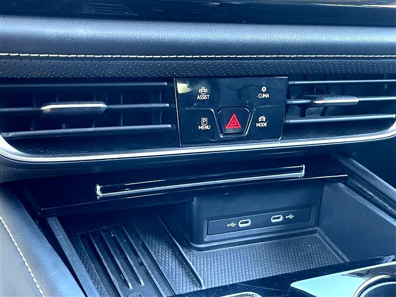 Volkswagen Atlas SE w/Technology 2025