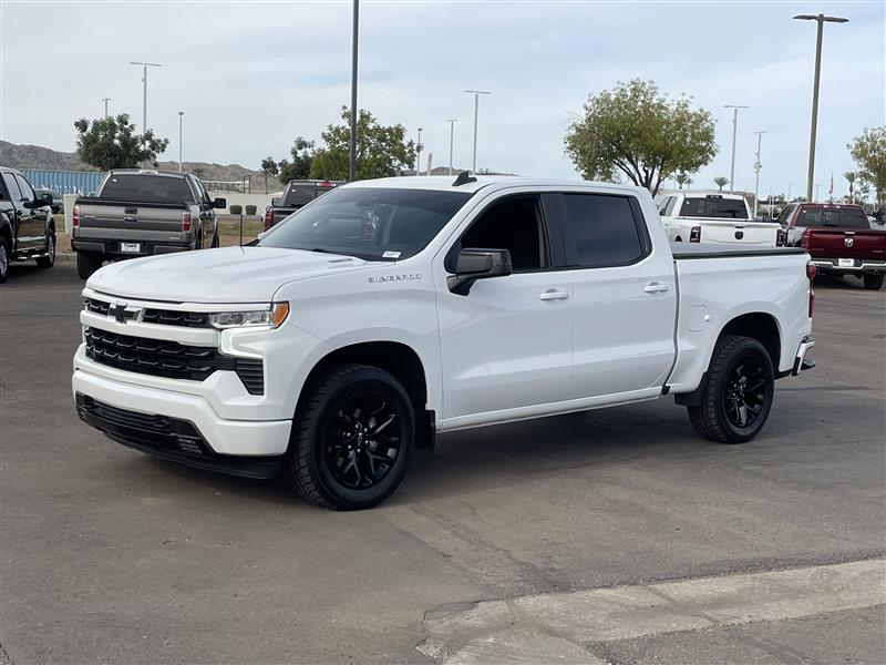 Chevrolet Silverado 1500 RST Crew Cab 2WD 2024