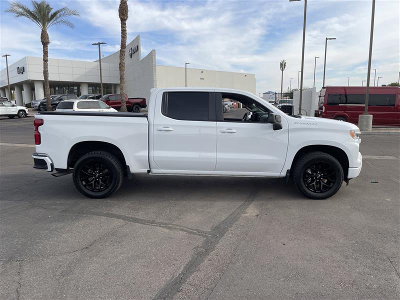 Chevrolet Silverado 1500 RST Crew Cab 2WD 2024