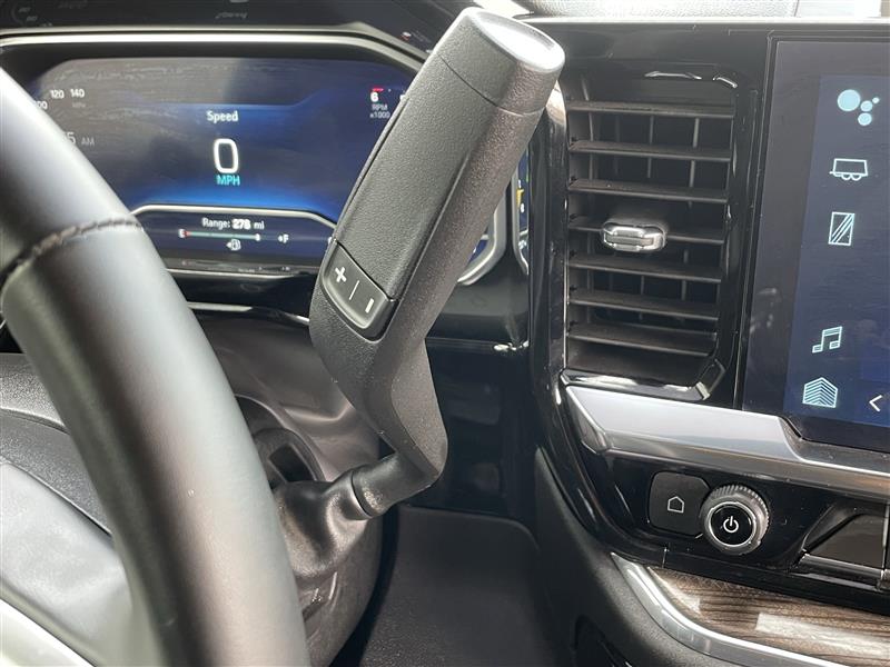 Chevrolet Silverado 1500 RST Crew Cab 2WD 2024