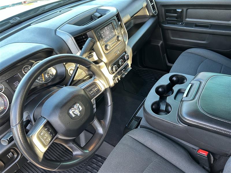 RAM 2500 Tradesman Crew Cab SWB 4WD 2021