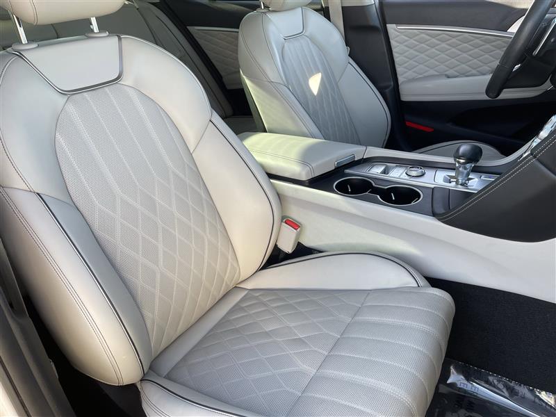 Genesis G70 2.0T 2021