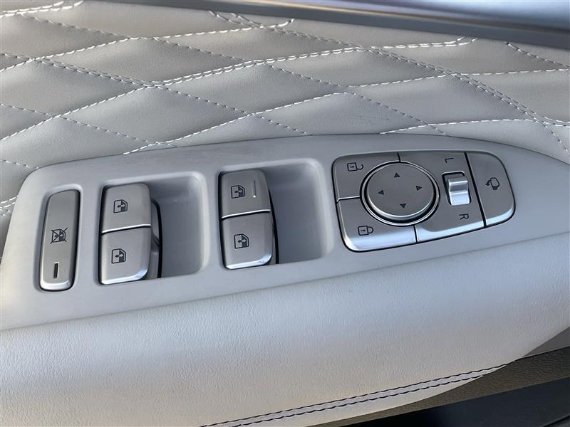 Genesis G70 2.0T 2021