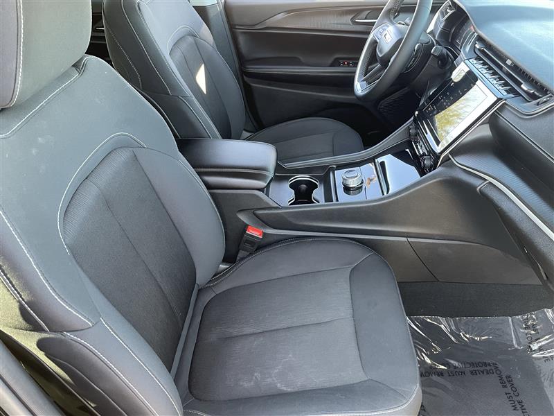 Jeep Grand Cherokee L Laredo 2023