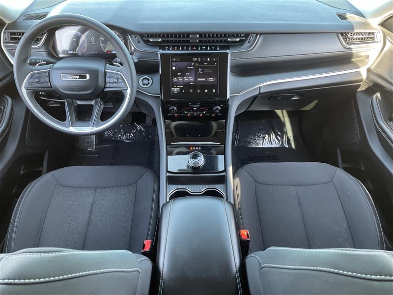 Jeep Grand Cherokee L Laredo 2023