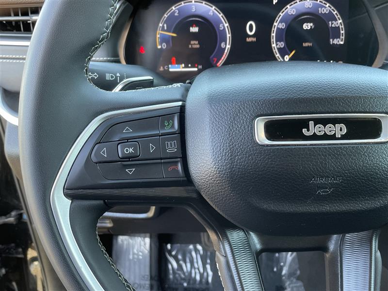 Jeep Grand Cherokee L Laredo 2023