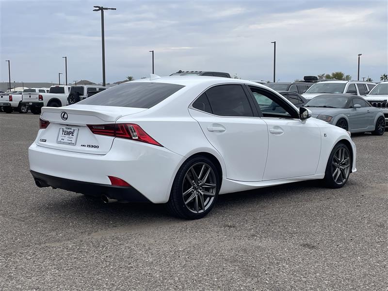 Lexus IS 300 AWD 2016