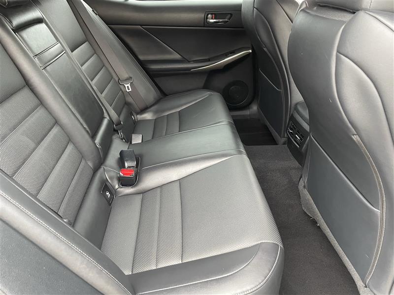 Lexus IS 300 AWD 2016