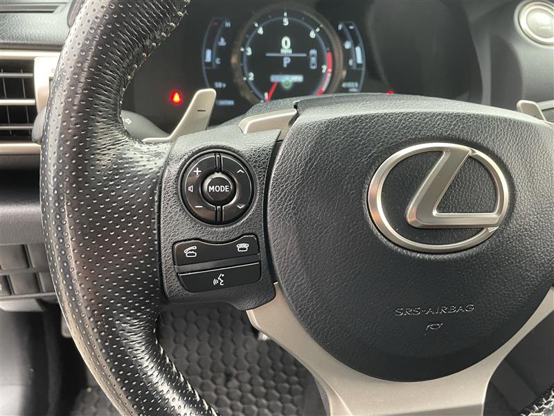 Lexus IS 300 AWD 2016