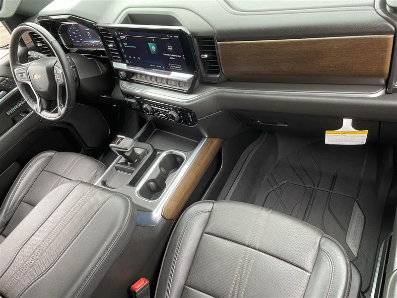 Chevrolet Silverado 1500 High Country Crew Cab 4WD 2024