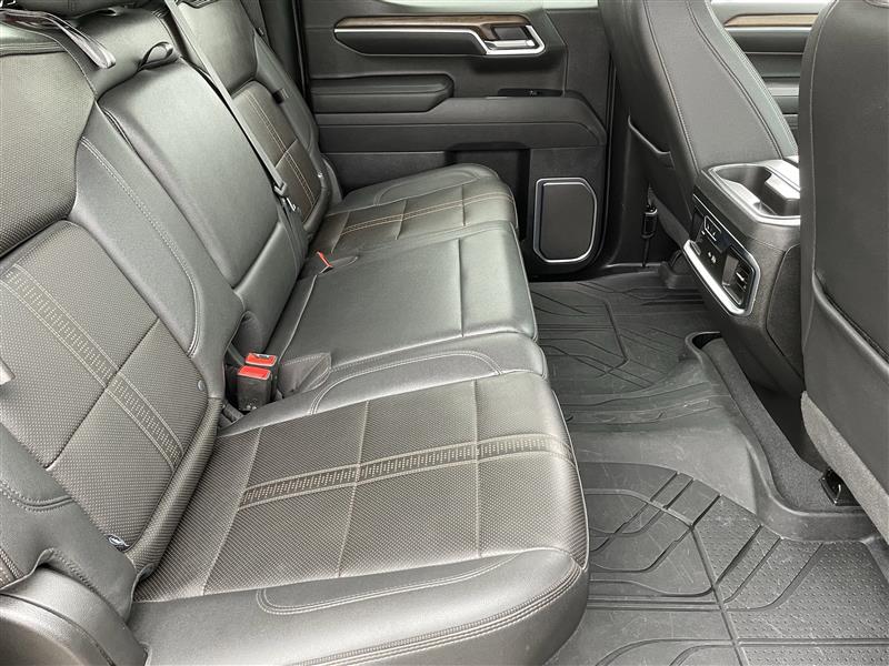 Chevrolet Silverado 1500 High Country Crew Cab 4WD 2024