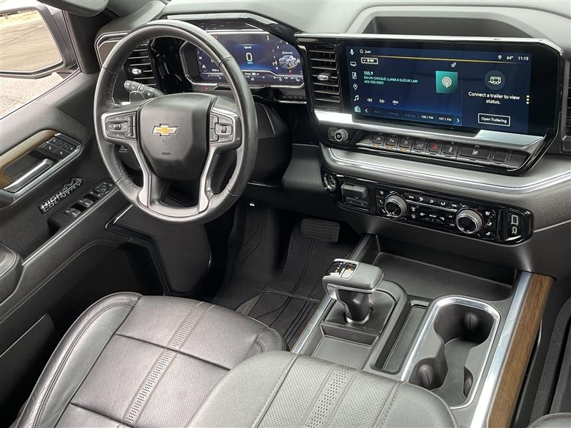 Chevrolet Silverado 1500 High Country Crew Cab 4WD 2024