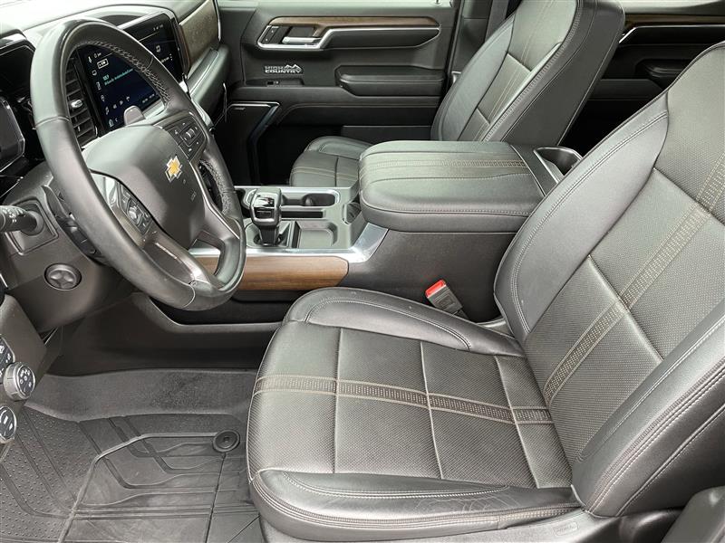 Chevrolet Silverado 1500 High Country Crew Cab 4WD 2024