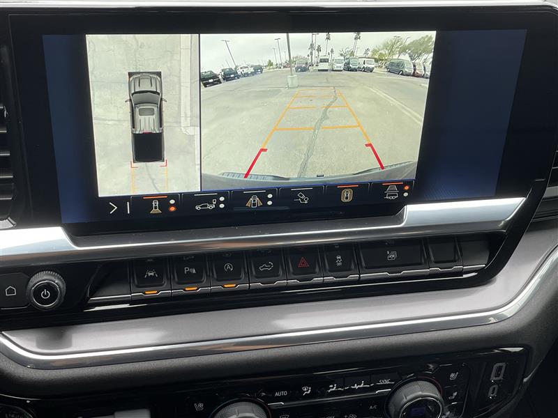 Chevrolet Silverado 1500 High Country Crew Cab 4WD 2024