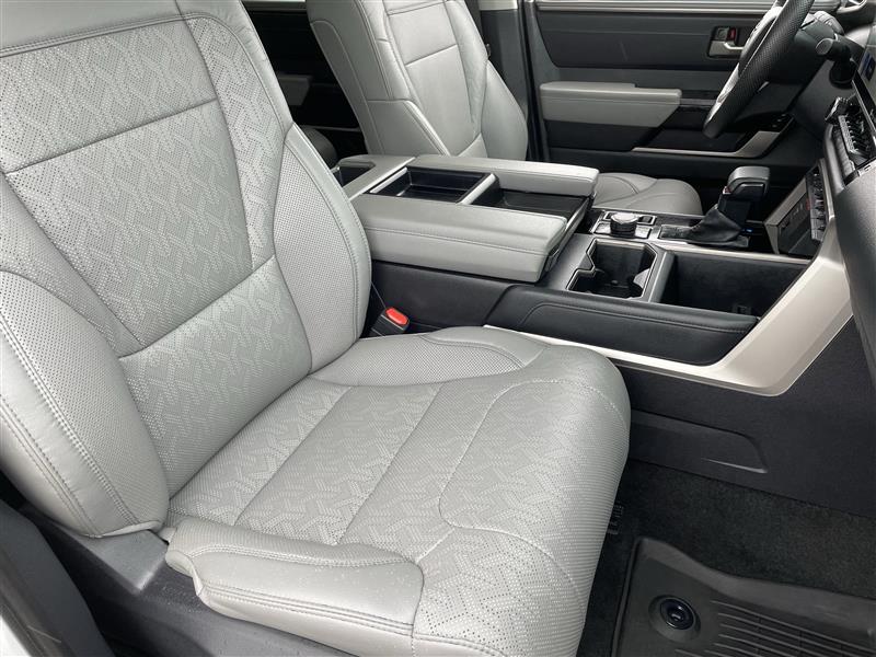 Toyota Tundra Limited CrewMax 4WD 2024