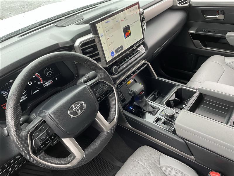 Toyota Tundra Limited CrewMax 4WD 2024