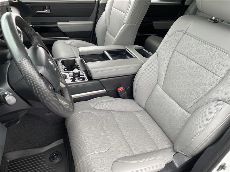 Toyota Tundra Limited CrewMax 4WD 2024