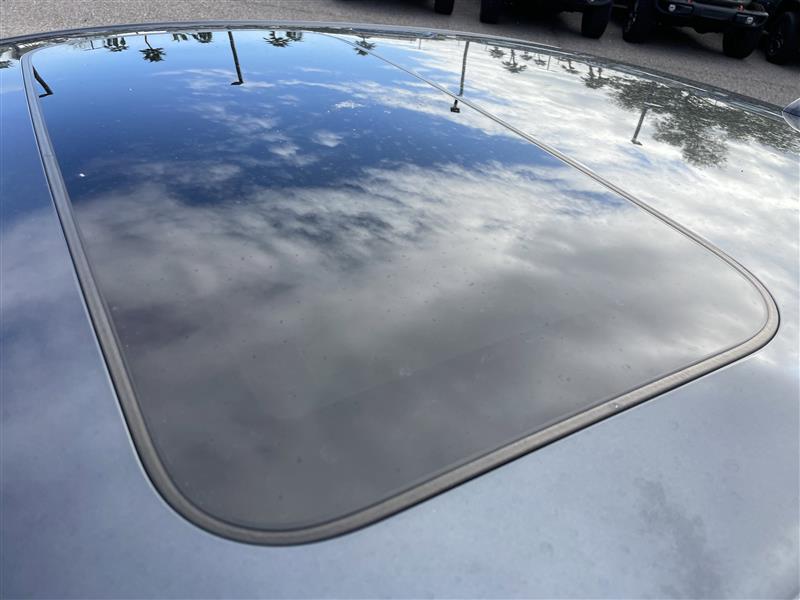 Honda Civic EX-L Hatchback 2023