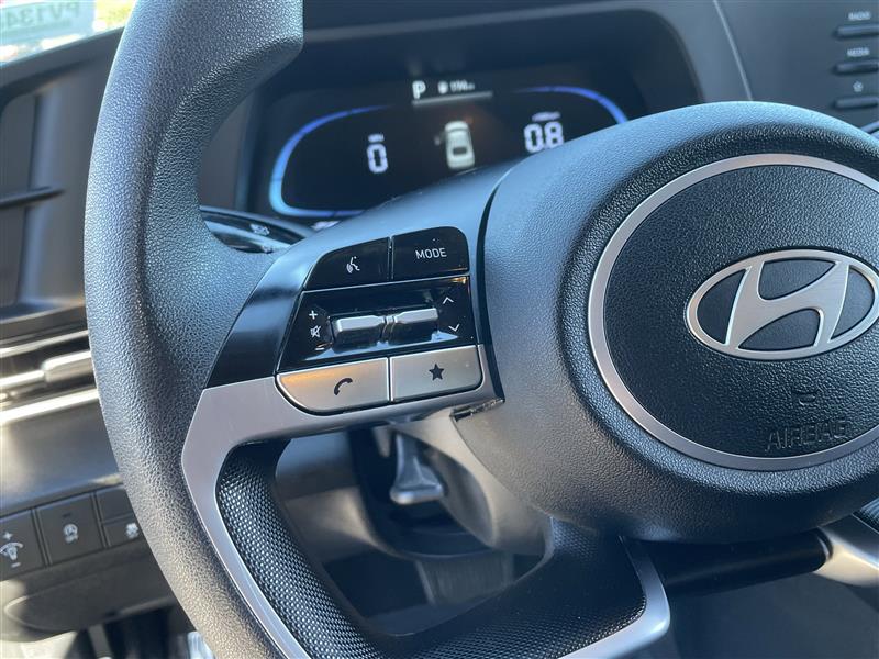 Hyundai Elantra SE 2025