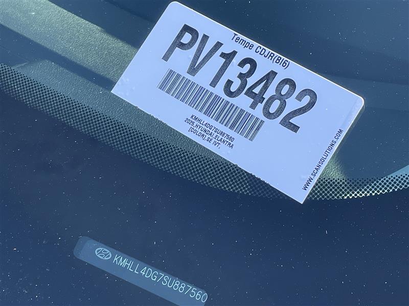 Hyundai Elantra SE 2025