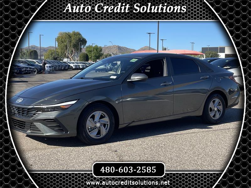 Hyundai Elantra SE 2025