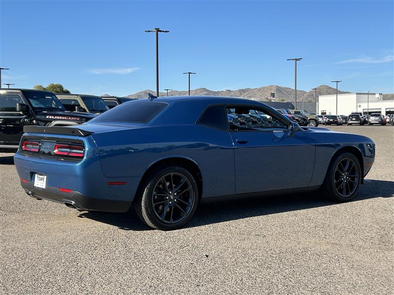Dodge Challenger GT AWD 2021