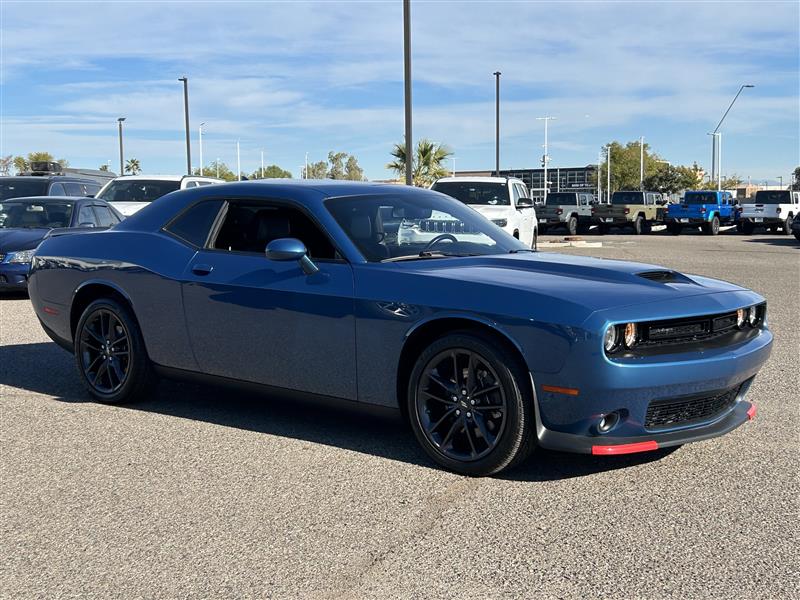 Dodge Challenger GT AWD 2021