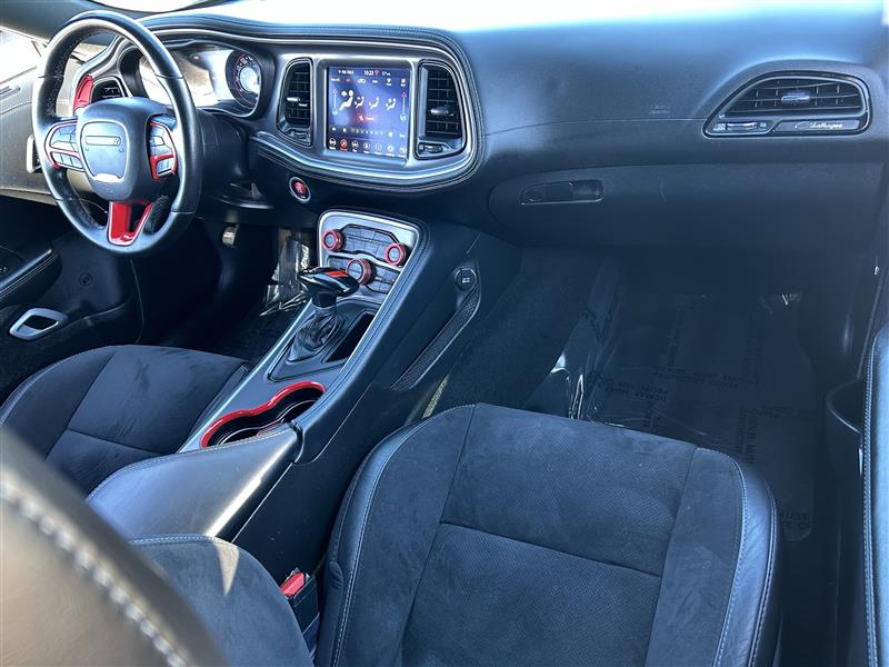 Dodge Challenger GT AWD 2021